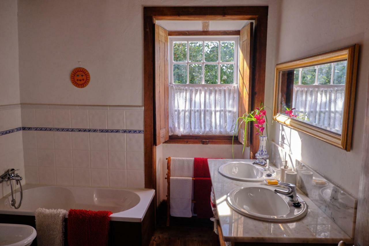 A Charming , Traditional Cottage At Quinta Da Ribeira 빌라 노바 드 포이아르스 외부 사진
