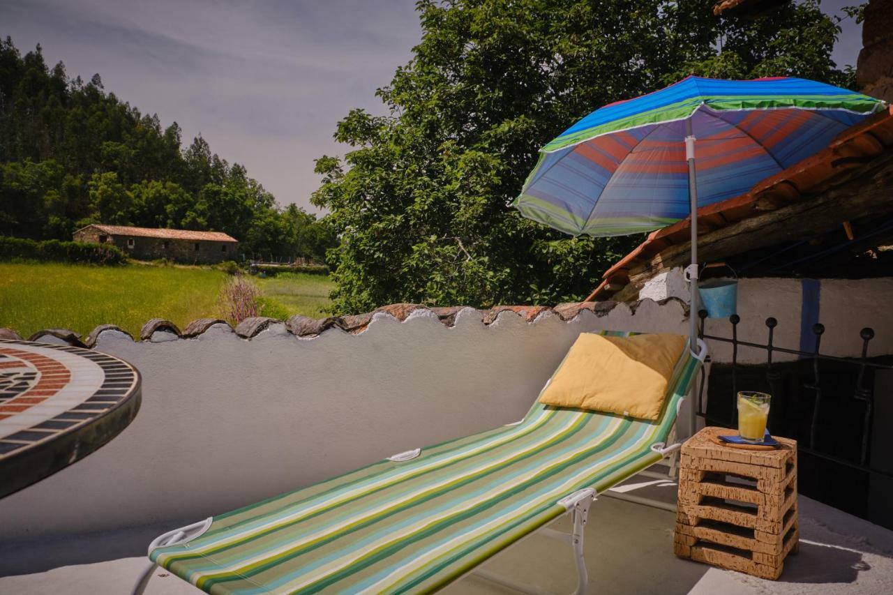 A Charming , Traditional Cottage At Quinta Da Ribeira 빌라 노바 드 포이아르스 외부 사진